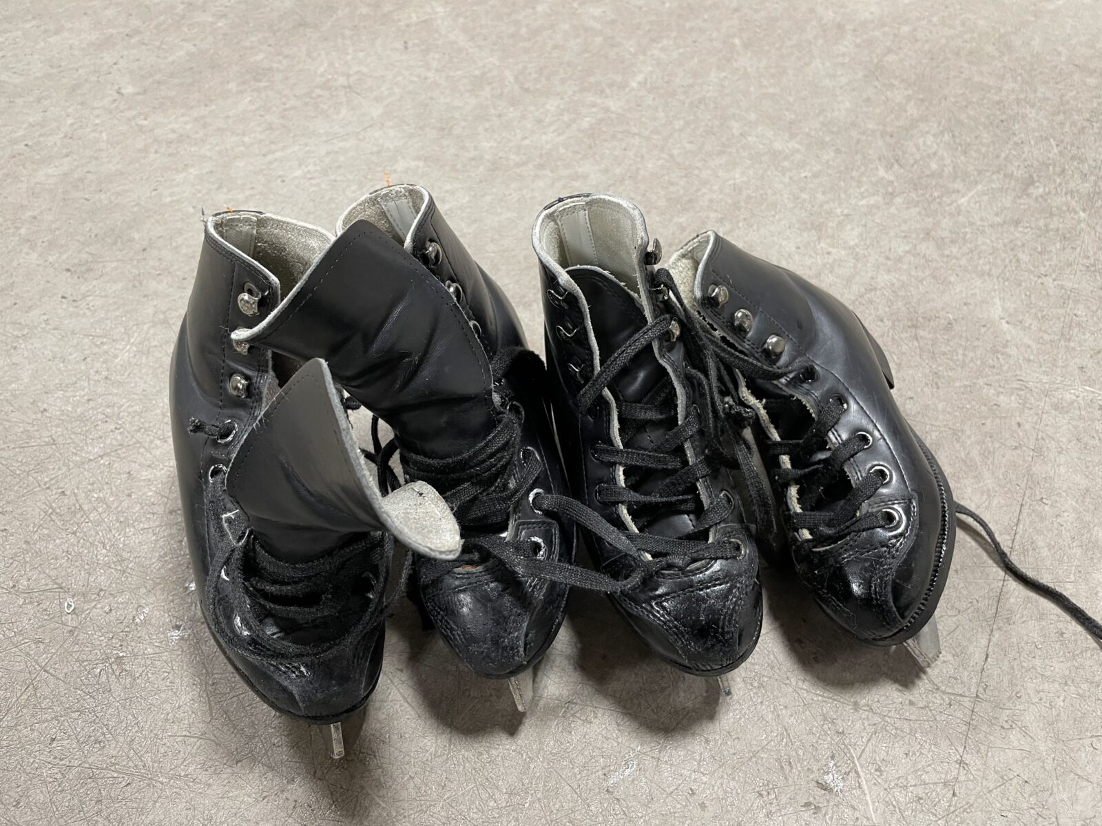 スケート靴　札幌　貸し　レンタル　美香保体育館